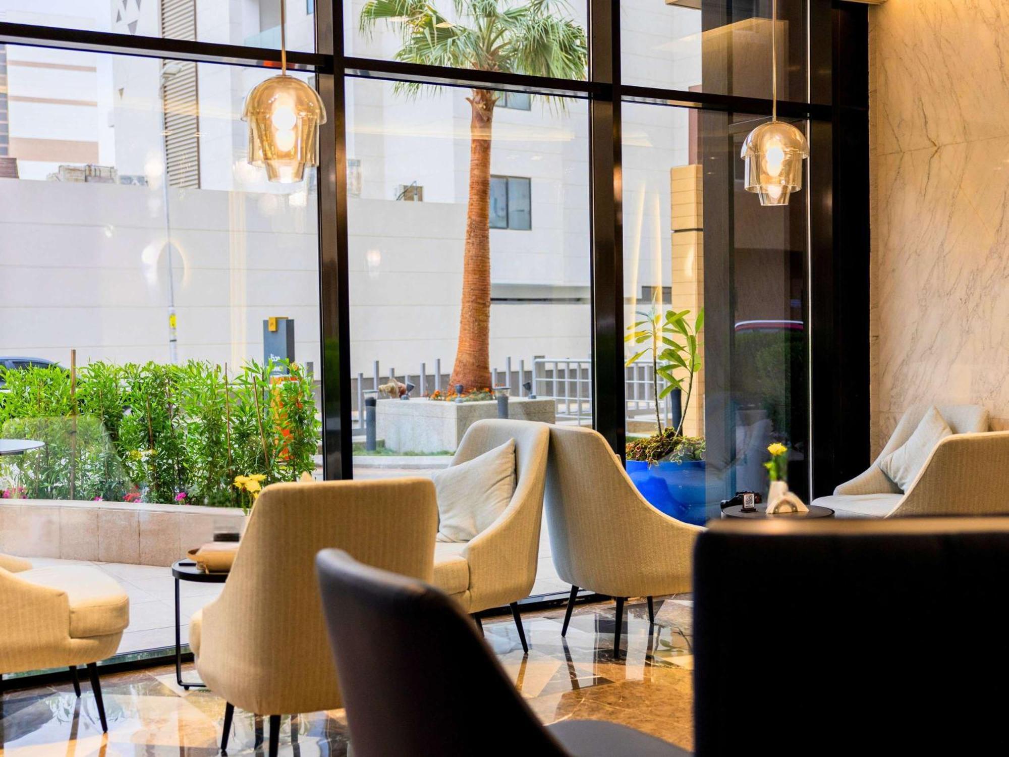 Mercure Riyadh Al Anoud Exterior photo