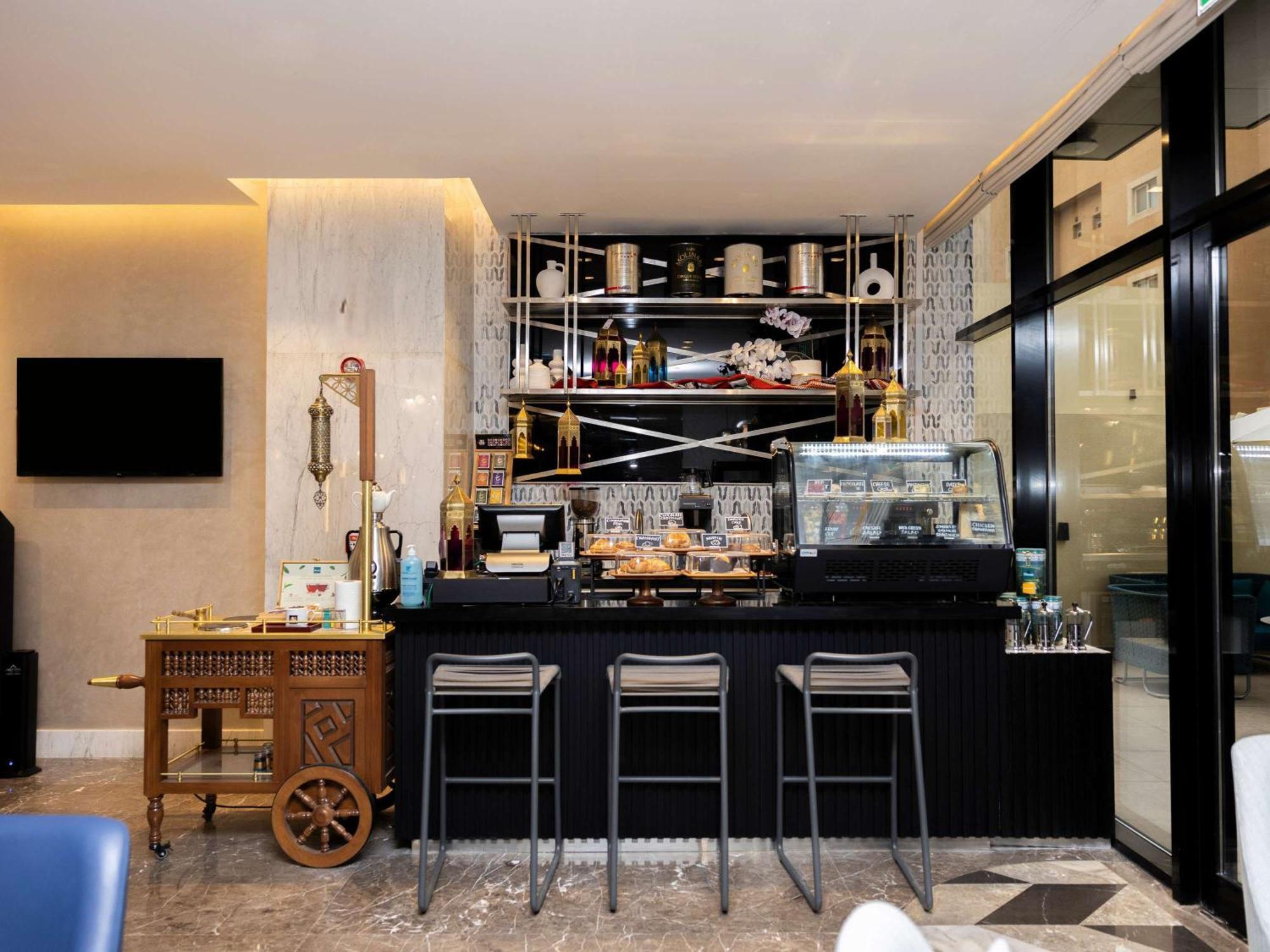 Mercure Riyadh Al Anoud Exterior photo
