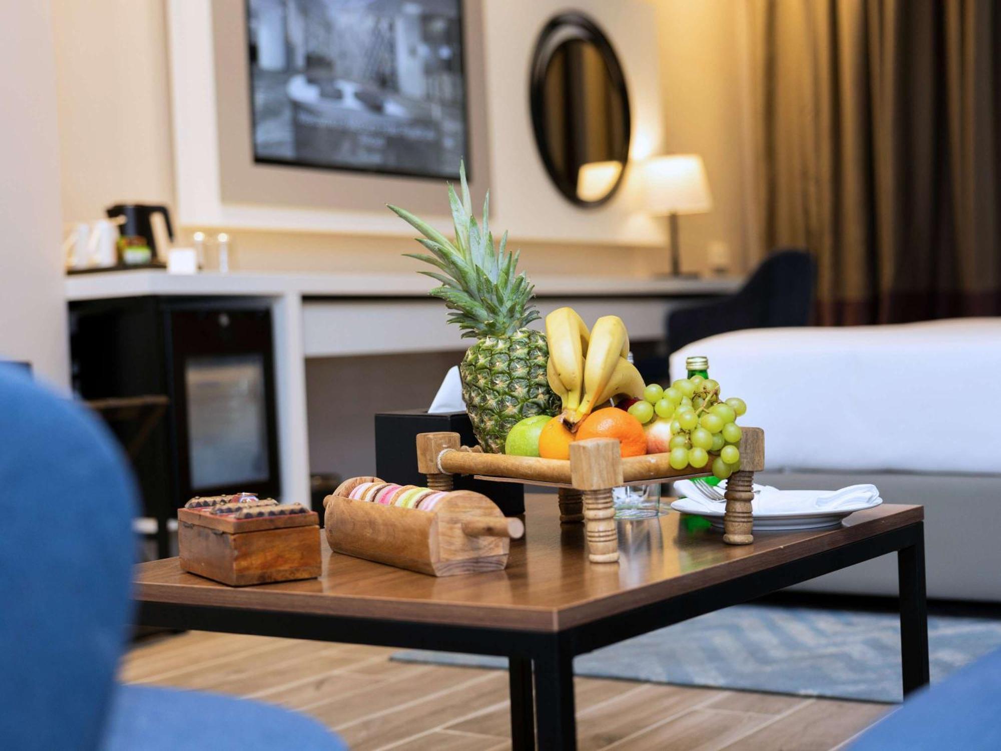 Mercure Riyadh Al Anoud Exterior photo