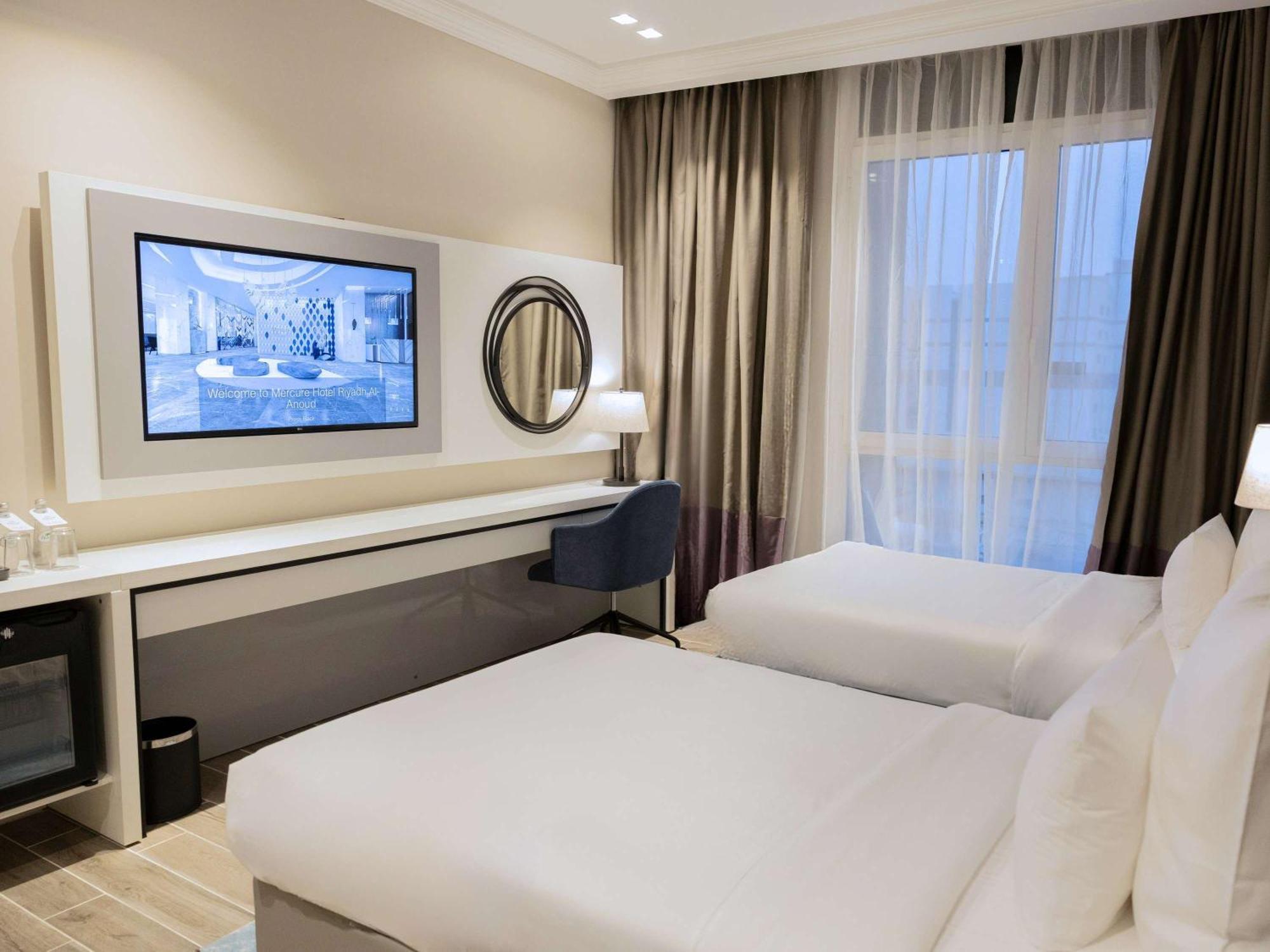Mercure Riyadh Al Anoud Exterior photo